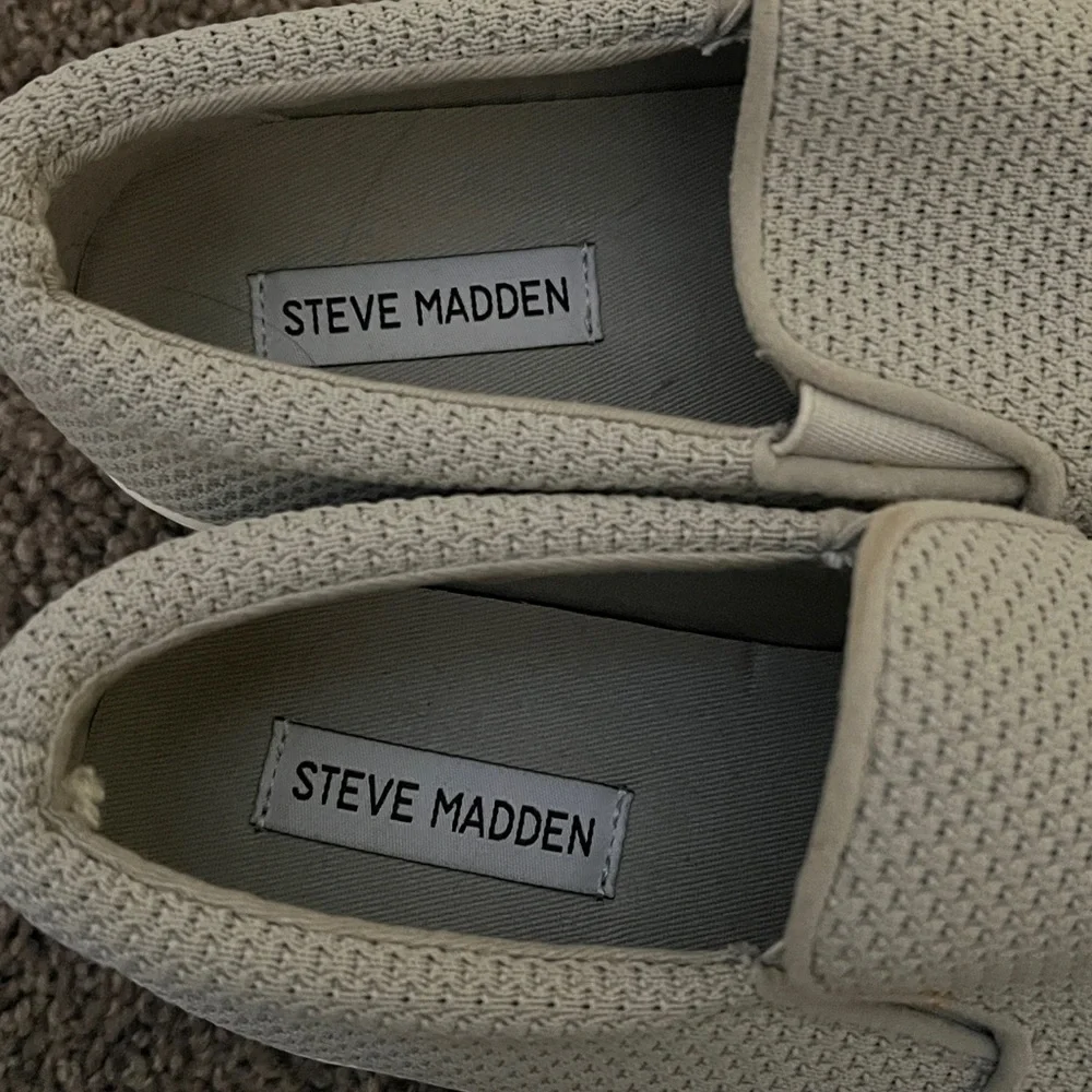 Steve Madden Slip On Shoes Size 8